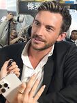 Jonathan Bailey 2026_1