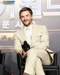 Jonathan Bailey 2026_1
